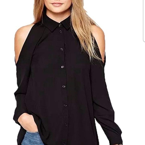 dora landa Tops - dora Landa blouse button black Open shoulder